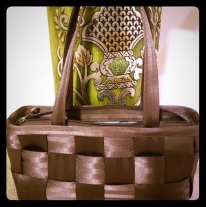 Harveys Seatbelt Bags: Satchel, Brown